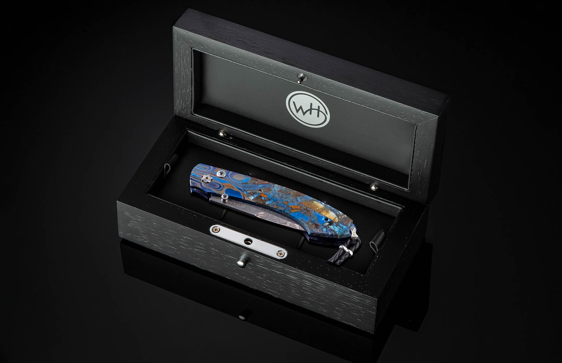  inlaid with Mammoth Fusion scales