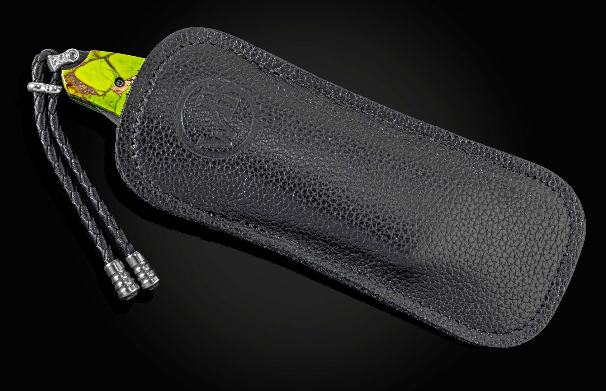  inlaid with a  stunning scale of Mojave Green turquoise & copper